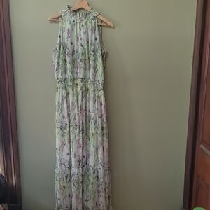 Floral Sleeveless Maxi Dress